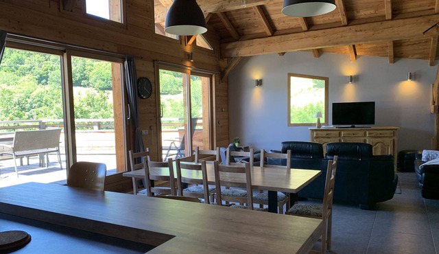 Chalet Sarenne 12 pers jacuzzi 50m from the slopes