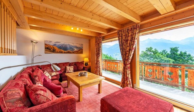 Chalet, sauna, terrace, balcony, parking, tv, ski locker, 188m², Thyon