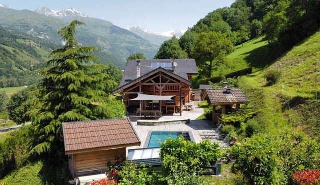 Chalet Savoyard D'exception Avec Piscine Chauffée