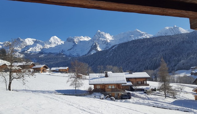 CHALET SAVOYARD WITH MAGNIFICENT VIEW