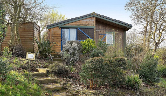 Chalet 'Sein Dans Parc Résidentiel' with Private Terrace and Private Garden