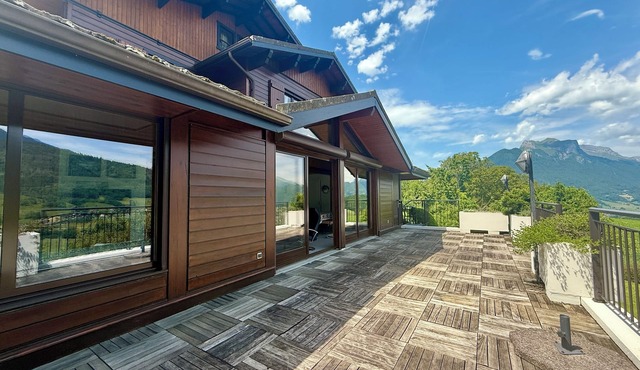 CHALET SLEEPS 11 FAVERGES-SEYTHENEX