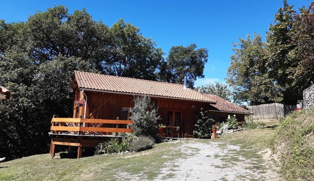 Chalet sleeps 10 Trout fishing closed