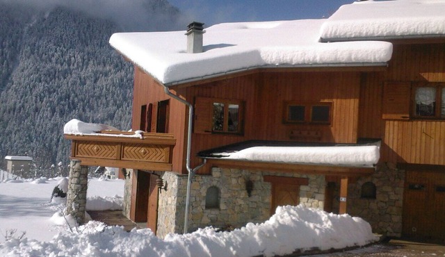 Chalet sleeps 8