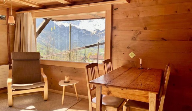 Chalet Sonnenheim, Wohnung mit Panoramafenster
