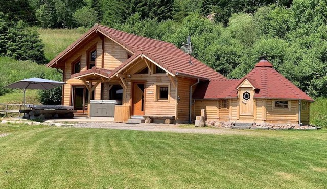 Chalet SPA Le Coin De Paradis Nathalie MN La rouge