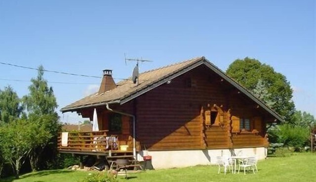 Chalet St Maurice Crillat (Jura) France - Région des Lacs