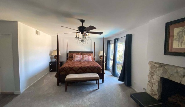 Chalet-style Home Perfect for Family - Heated Pool