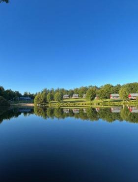 Chalet sur bord de l'eau