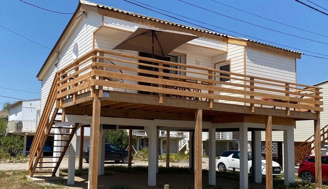 Chalet sur Pilotis, Esprit Film 37°2, Gruissan Plage Wifi