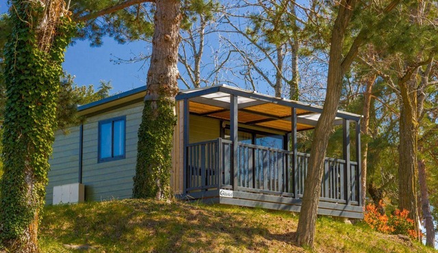 Chalet tout confort, dans un cadre verdoyant, à 10 min de Clermont Ferrand