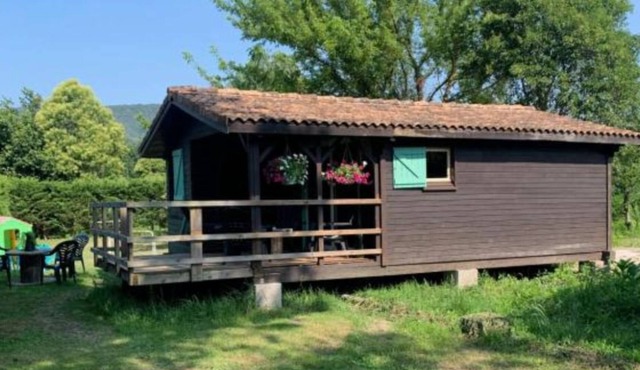 Chalet 'Tout Confort Vintage' with Mountain View, Private Terrace and Private Garden