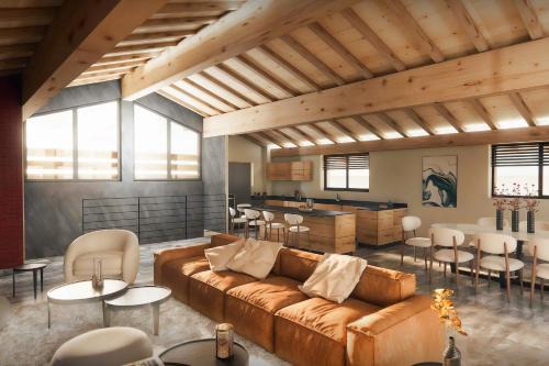 Chalet Tyron - OVO Network