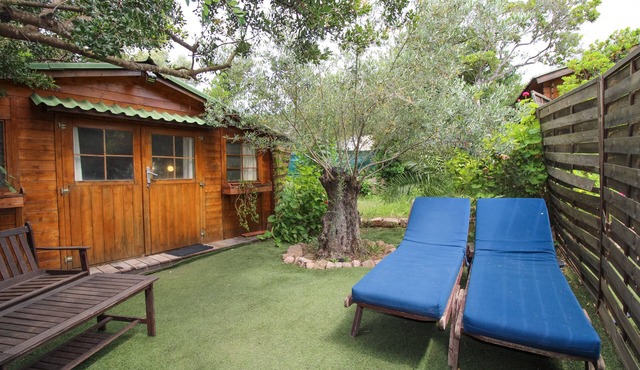 Chalet 'Un Moment De Douceur' with Sea View, Wi-Fi and Air Conditioning