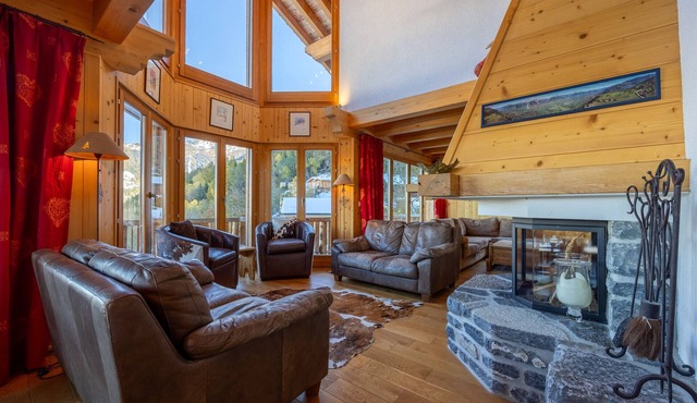Chalet Vansamis, views & sauna