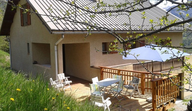 Chalet Villars Colmars High Verdon A. H.P. 04 capacity 8 to13 pers. very spacious