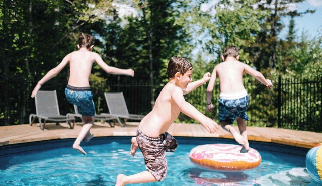 Chalet White Wolf Spa at Fiddler Lake with Private Spa, Sauna, and Pool