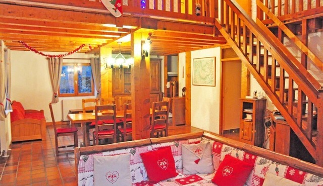 Chalet, wifi, 350m from ski slopes, terrace, fireplace or stove, parking, 130m²
