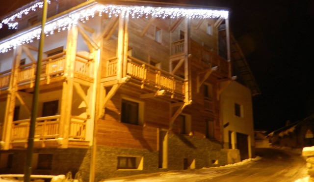 Chalet with 6 apartments, sleeps 60, available on request