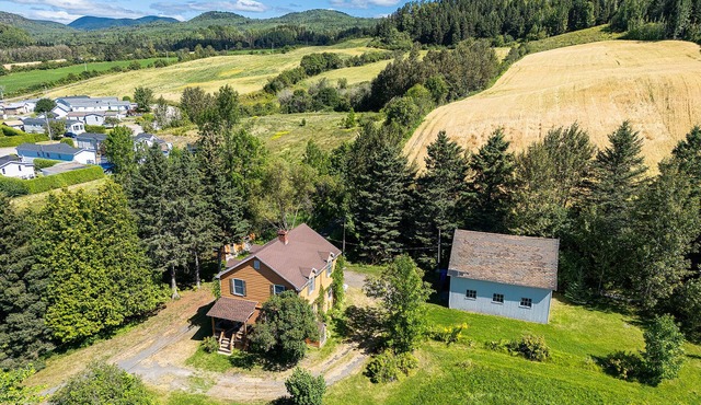 Chalet with character in a forest environment