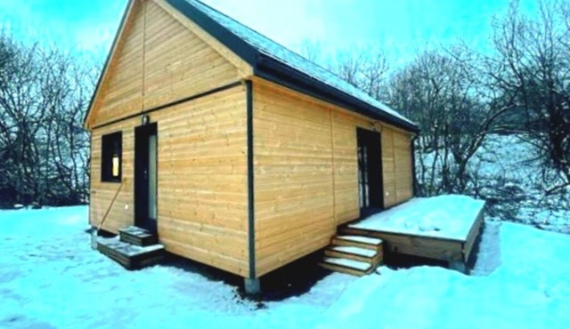 Chalet with terrace and garden 5 minutes from the village, near lake and ski resorts