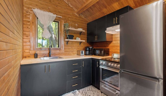 Chalet with Full Kitchen # 1 Domaine de l Archipel