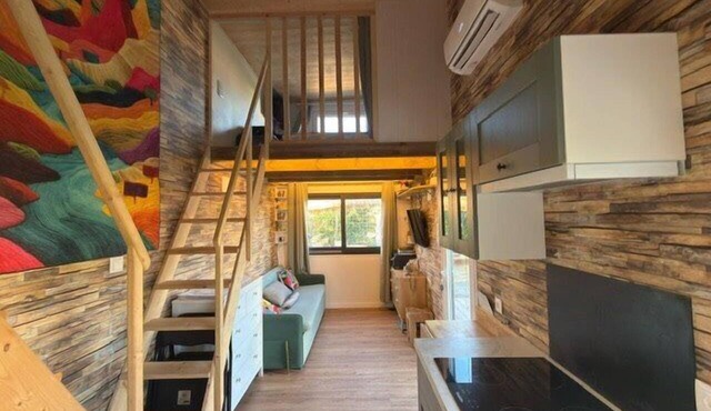 Chalet with garden and terrace in Saint-Xandre