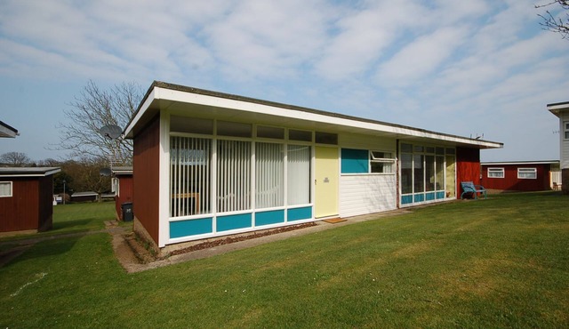 Chalet with open planned kitchen/living area, benefiting from direct access to fantastic cliff walks