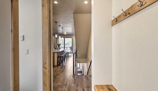 Chalet with Rooftop Hot Tub and Winter Park Shuttle!