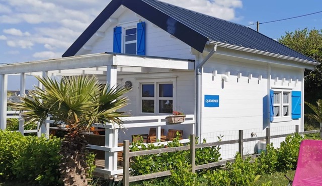 Chalet with sea view in Brittany: all-inclusive holiday and beaches just 150 metres away