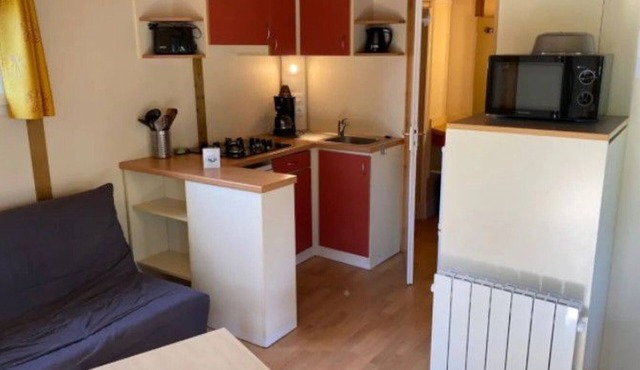 Chalet with terrace for 6 guests in Gurmençon