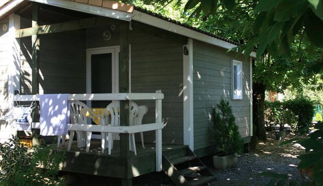 Chalet with Terrace for 4 People in Ribes