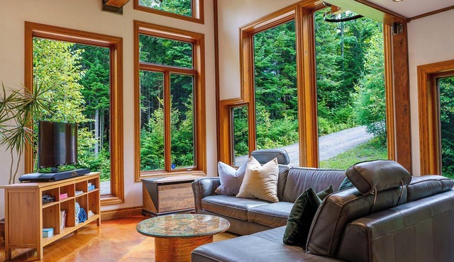 Chalet with unique and spectacular architecture!