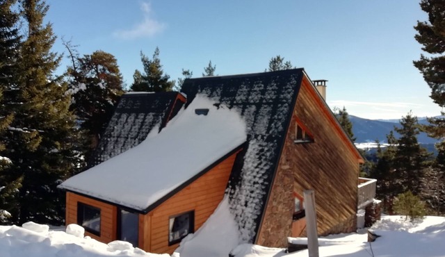 Chalet with unobstructed view of capcir at 1700m close to nature