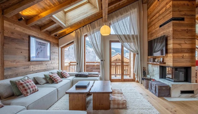 Chalet Yolo with swimming pool, sauna, hot-tub, hammam and cinema room