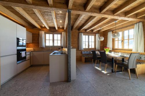Chalet Zuestoll - Luxury & Bergblick