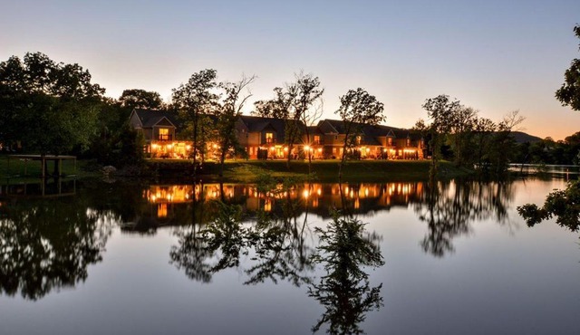 Chalets Resort Luxury Lakefront Villa Family Friendly 2 Pools Free Amenities