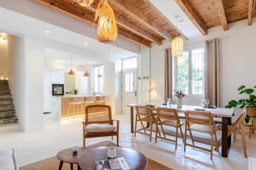 Chaleureuse maison en centre ville