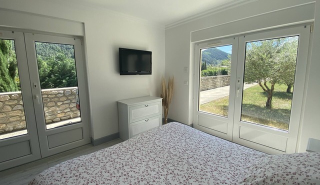 Chambre Indépendante Avec sdb et Piscine Commune