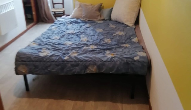 Chambre 10m2 Avec Coin Bureau 20 la Nuit