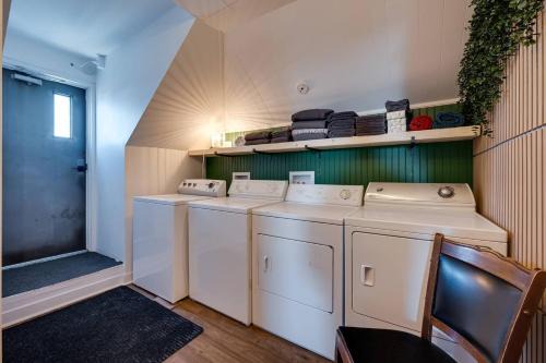 Chambre 304 de l'hôtel Victoria confortable et moderne