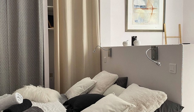 Chambre au Bord de Garonne. Ancienne Maison de Pêcheur Devenu Maison Dartiste