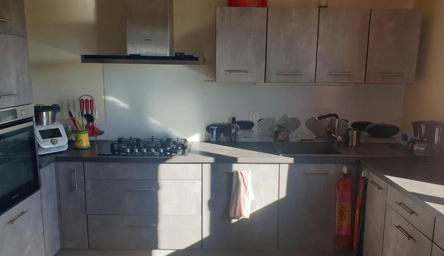 Chambre au calme avec cuisine équipée en supplément sur demande