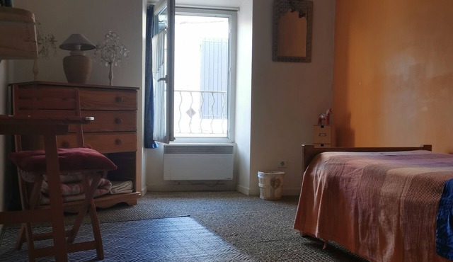 Chambre au Calme. Départ Rando Depuis Centre Ville10mn Gare et Rivière à Pied