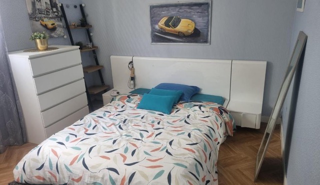 Chambre avec lit double