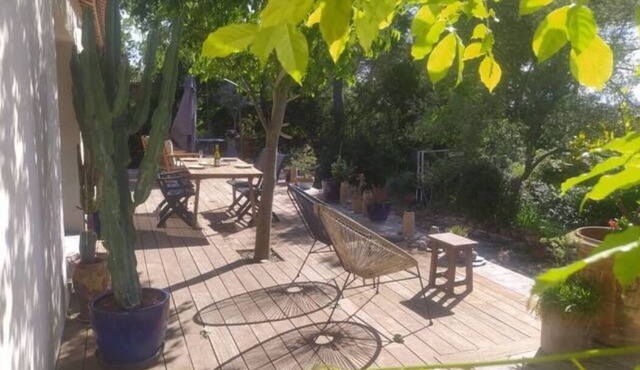 Chambre Bohème Dans Villa Avec Piscine et Jardin Paysagé,