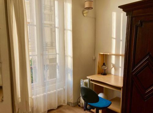 Chambre claire et calme Paris sud