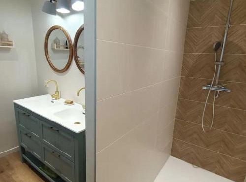 Chambre cosy avec salle de bain privative