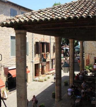 Chambre cozy et Salon de 60 m2 au coeur de la cité