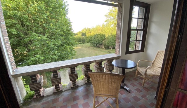 Chambre de Charme Avec vue Pour le Télétravail ou le Farniente !